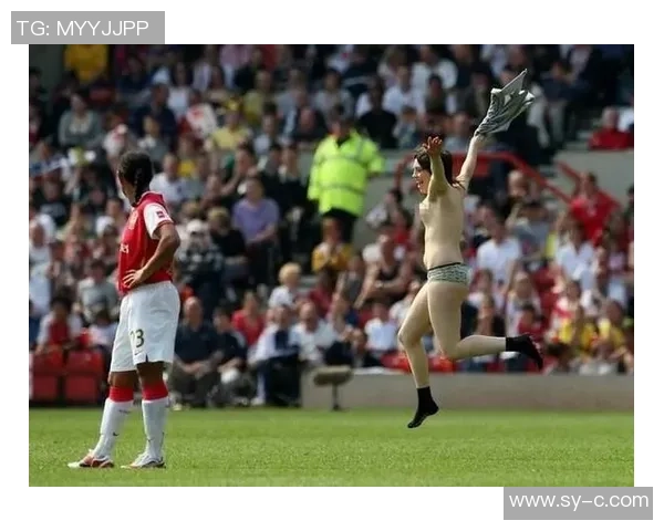 欧美足球运动员漏鸟事件揭秘背后的真相与影响分析